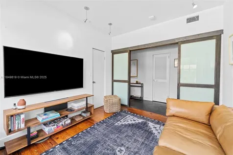 934 16th Street Miami Beach FL 33139