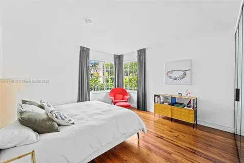 934 16th Street Miami Beach FL 33139