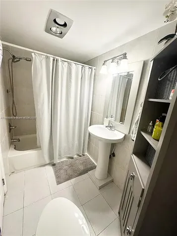 2750 NE 183rd Street Aventura FL 33160