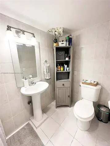 2750 NE 183rd Street Aventura FL 33160
