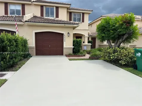 16406 SW 72nd Terrace Miami FL 33193