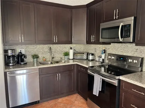 16406 SW 72nd Terrace Miami FL 33193