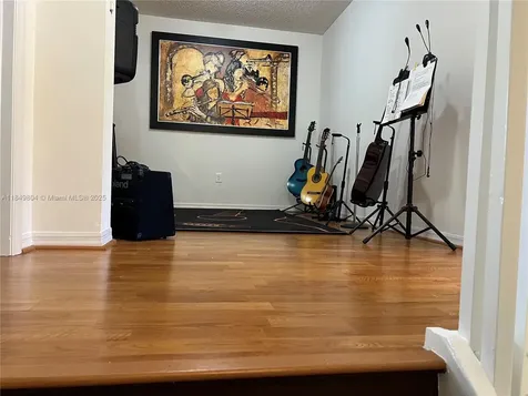 16406 SW 72nd Terrace Miami FL 33193