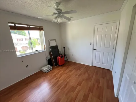 16406 SW 72nd Terrace Miami FL 33193
