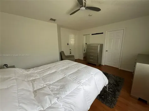 16406 SW 72nd Terrace Miami FL 33193