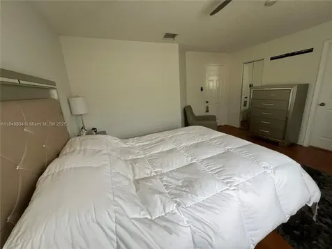 16406 SW 72nd Terrace Miami FL 33193