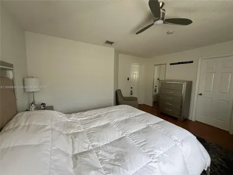 16406 SW 72nd Terrace Miami FL 33193