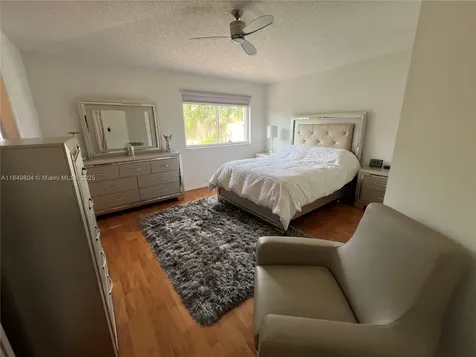 16406 SW 72nd Terrace Miami FL 33193