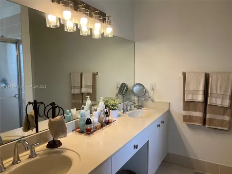 16406 SW 72nd Terrace Miami FL 33193