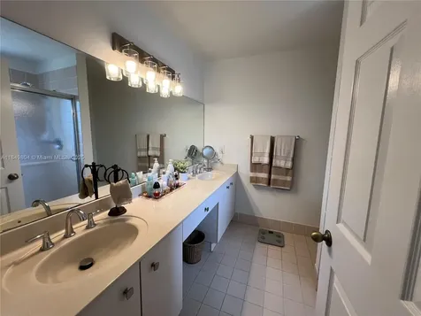16406 SW 72nd Terrace Miami FL 33193