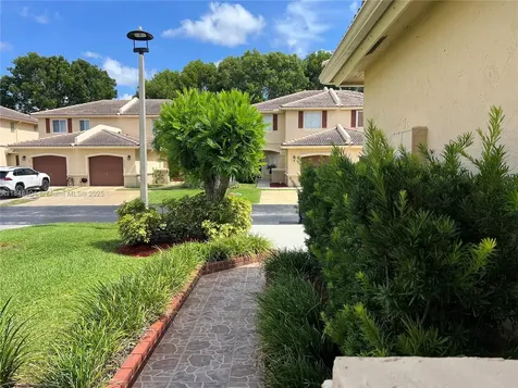 16406 SW 72nd Terrace Miami FL 33193