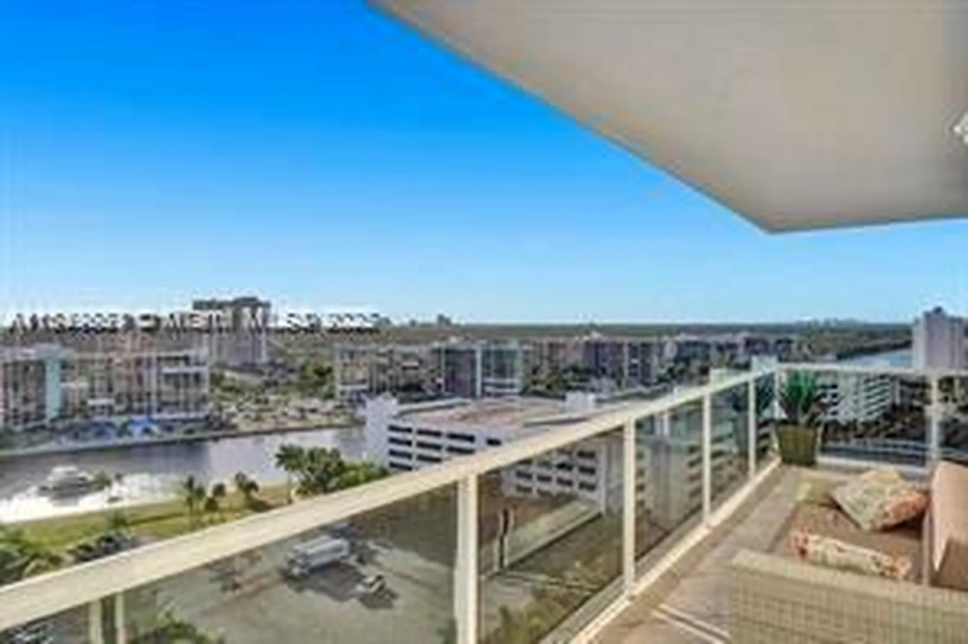 Hollywood FL 33019