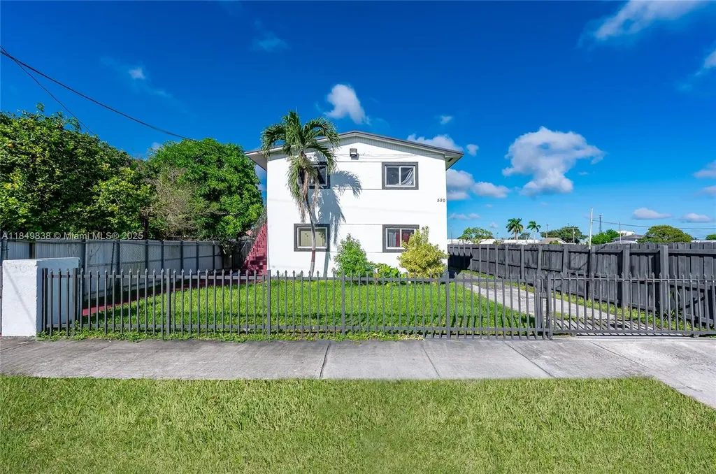 520 SW Krome Terrace Homestead FL 33030