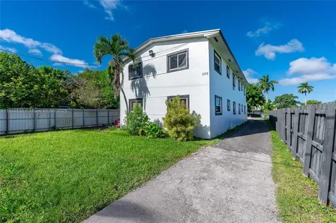 520 SW Krome Terrace Homestead FL 33030