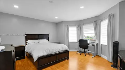 1361 NW 185th Avenue Pembroke Pines FL 33029