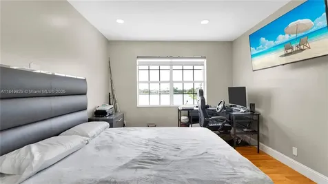 1361 NW 185th Avenue Pembroke Pines FL 33029