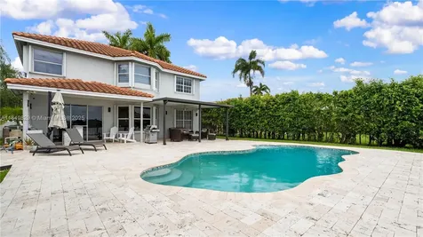 1361 NW 185th Avenue Pembroke Pines FL 33029