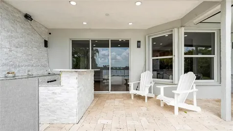 1361 NW 185th Avenue Pembroke Pines FL 33029