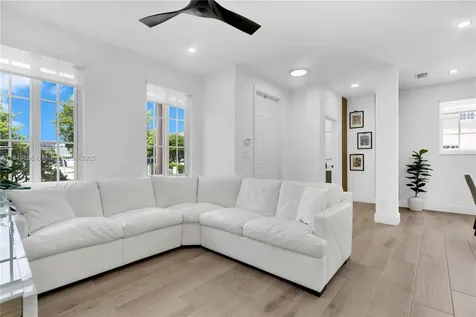 27345 SW 142nd Avenue Homestead FL 33032