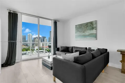 185 SW 7th Street Miami FL 33130