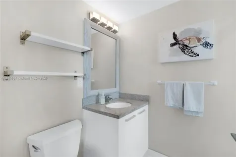 185 SW 7th Street Miami FL 33130