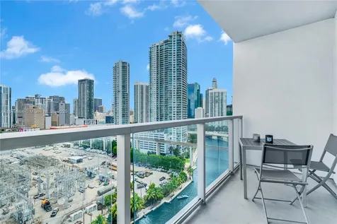 185 SW 7th Street Miami FL 33130