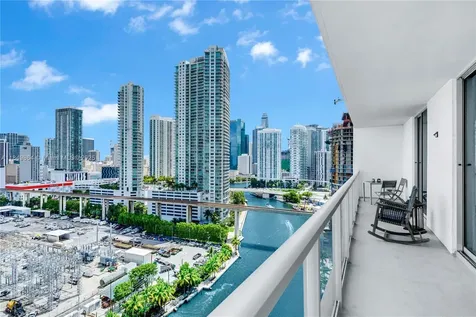 185 SW 7th Street Miami FL 33130
