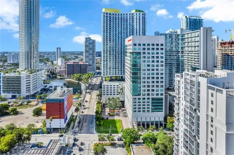 185 SW 7th Street Miami FL 33130