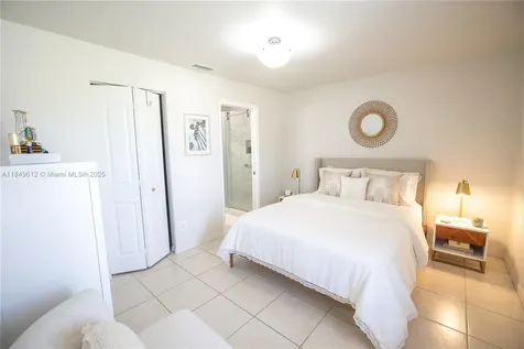 2038 NE 25th Street Cape Coral FL 33909