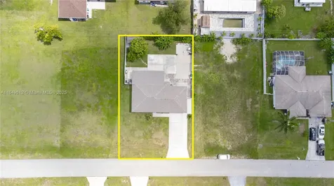 2038 NE 25th Street Cape Coral FL 33909