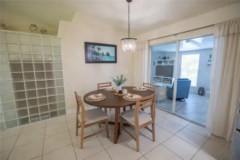 2038 NE 25th Street Cape Coral FL 33909