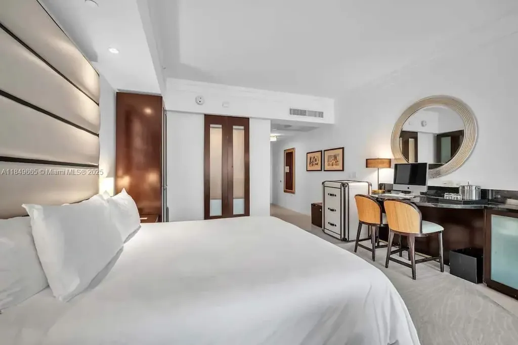 4391 Collins Avenue Miami Beach FL 33140