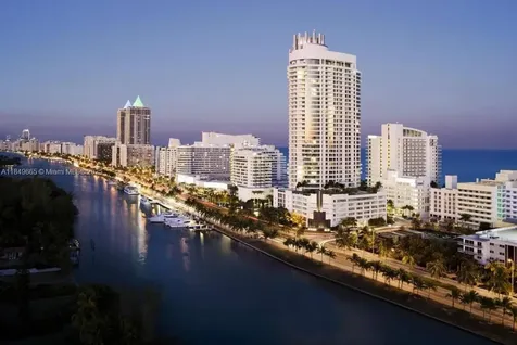 4391 Collins Avenue Miami Beach FL 33140