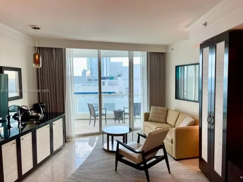 4391 Collins Avenue Miami Beach FL 33140