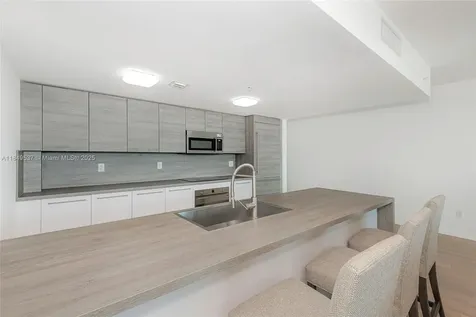 400 Sunny Isles Boulevard Sunny Isles Beach FL 33160
