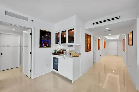 1800 S Ocean Drive Hallandale Beach FL 33009
