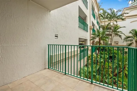 19900 E Country Club Drive Aventura FL 33180