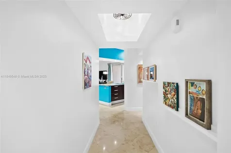 19900 E Country Club Drive Aventura FL 33180