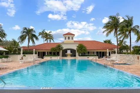 19900 E Country Club Drive Aventura FL 33180