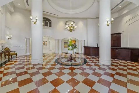 19900 E Country Club Drive Aventura FL 33180