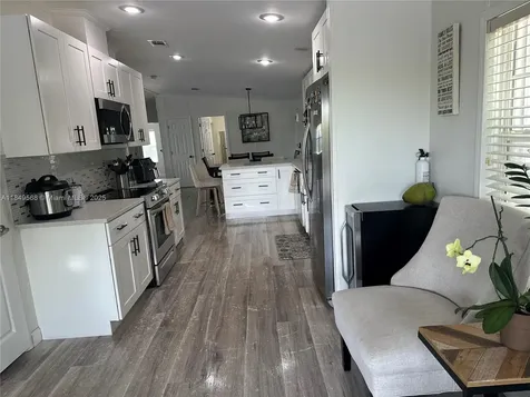 1570 SW 64th Way Boca Raton FL 33428