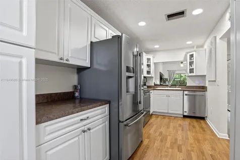 4149 S Pine Island Road Davie FL 33328