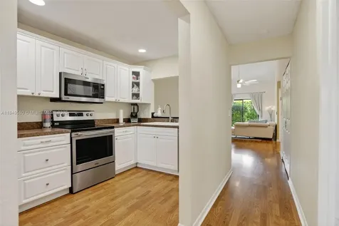 4149 S Pine Island Road Davie FL 33328