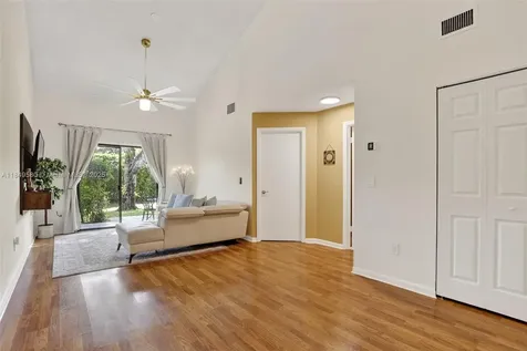 4149 S Pine Island Road Davie FL 33328