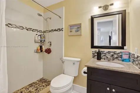 4149 S Pine Island Road Davie FL 33328