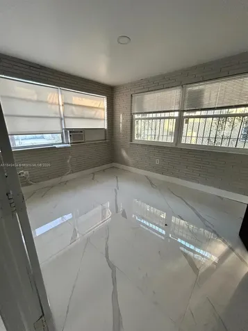 2071 NE 167th Street North Miami Beach FL 33162