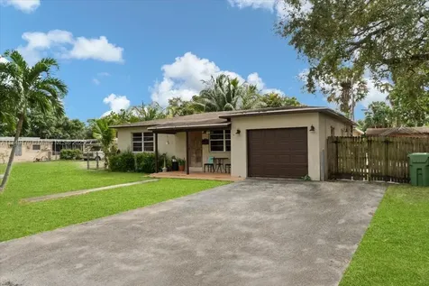6616 SW 2nd Court Pembroke Pines FL 33023