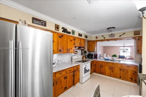 6616 SW 2nd Court Pembroke Pines FL 33023