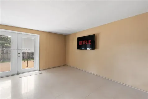 6616 SW 2nd Court Pembroke Pines FL 33023