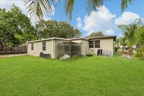 6616 SW 2nd Court Pembroke Pines FL 33023